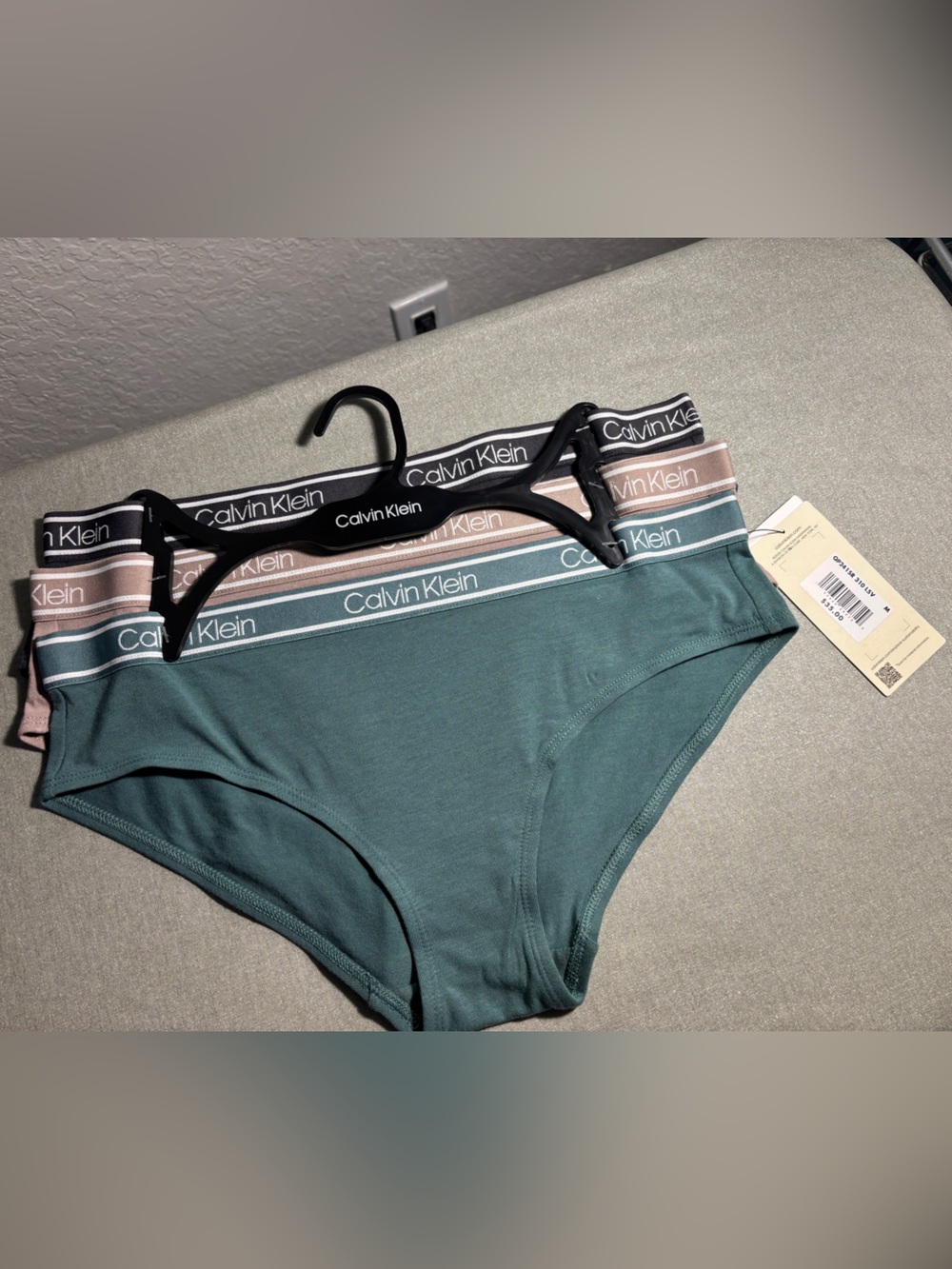 NWT Size M Calvin Klein Underwear Womens Teal and Taupe Bikini Bottoms (3-Pack)